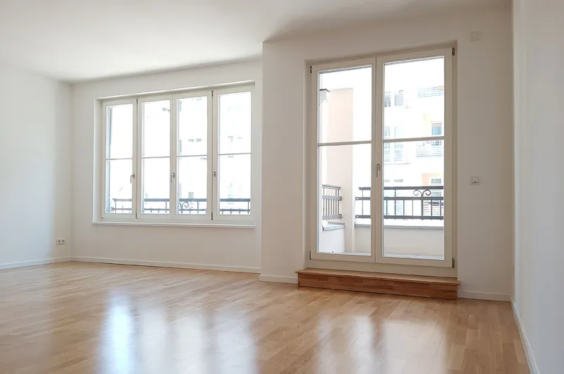 Neuwertige 2-Zi-Wohnung mit Balkon und Einbauküche in Berlin-Friedrichshain — photo 1